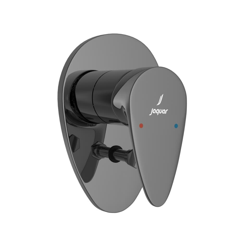 3-Inlet Single Lever Concealed Diverter - Black Chrome surface detail 1